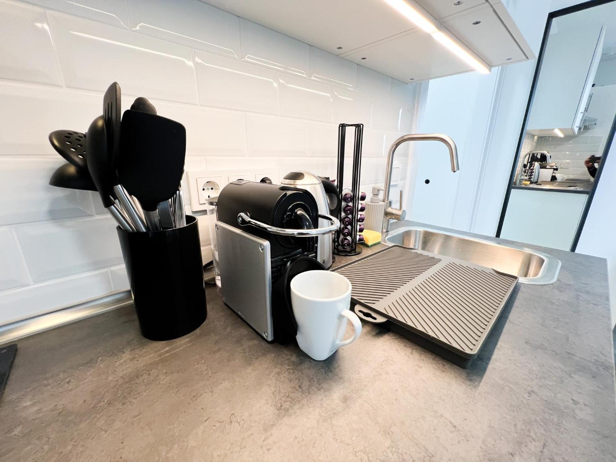 Vibehome Duesseldorf - Stadtmitte Ngoại thất bức ảnh