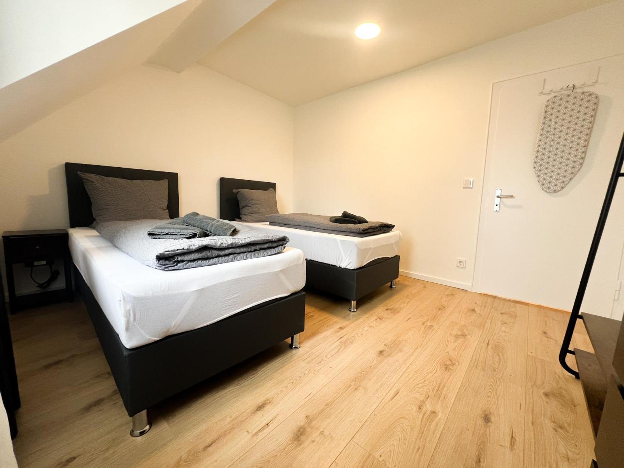 Vibehome Duesseldorf - Stadtmitte Ngoại thất bức ảnh