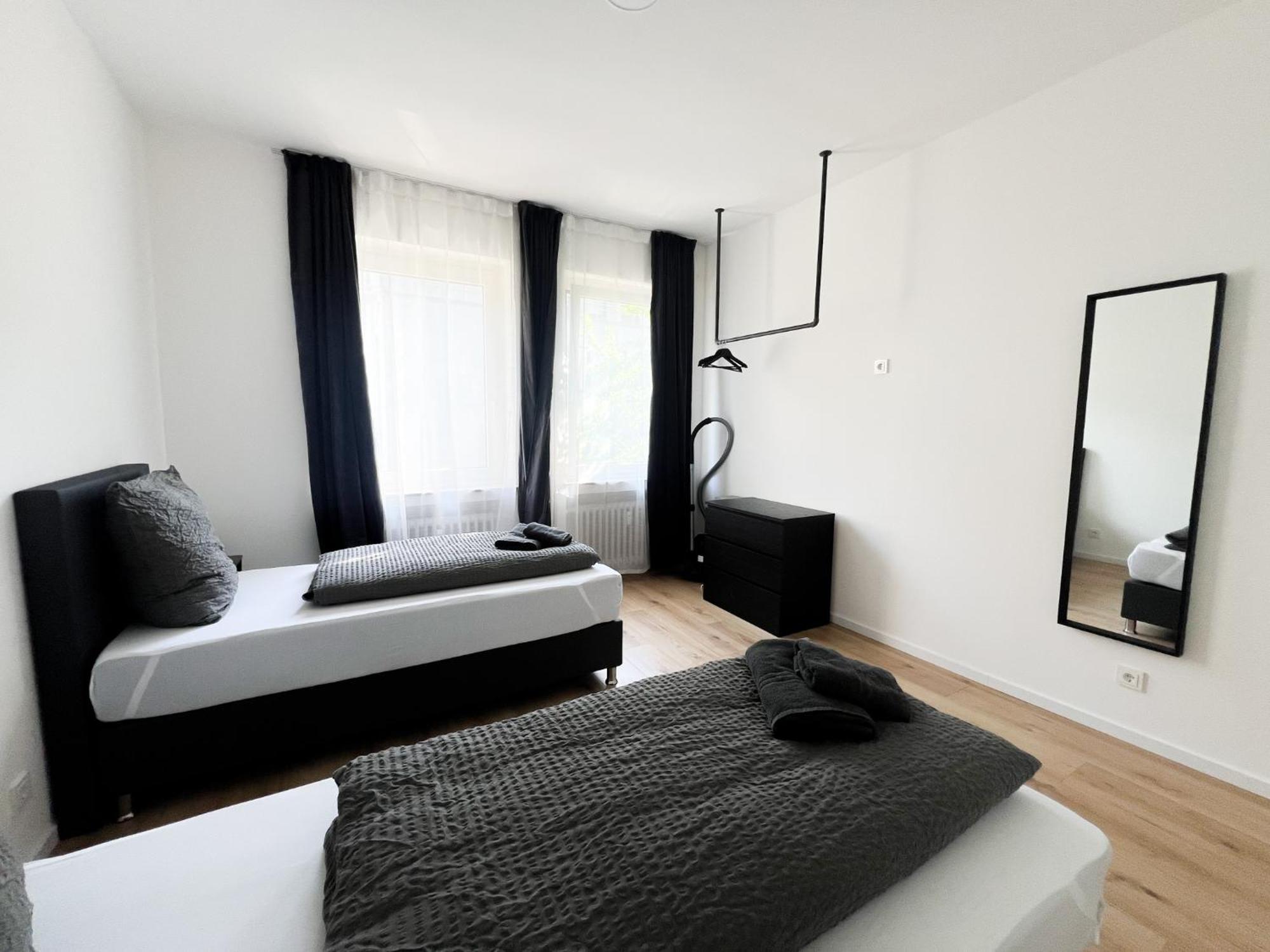 Vibehome Duesseldorf - Stadtmitte Ngoại thất bức ảnh